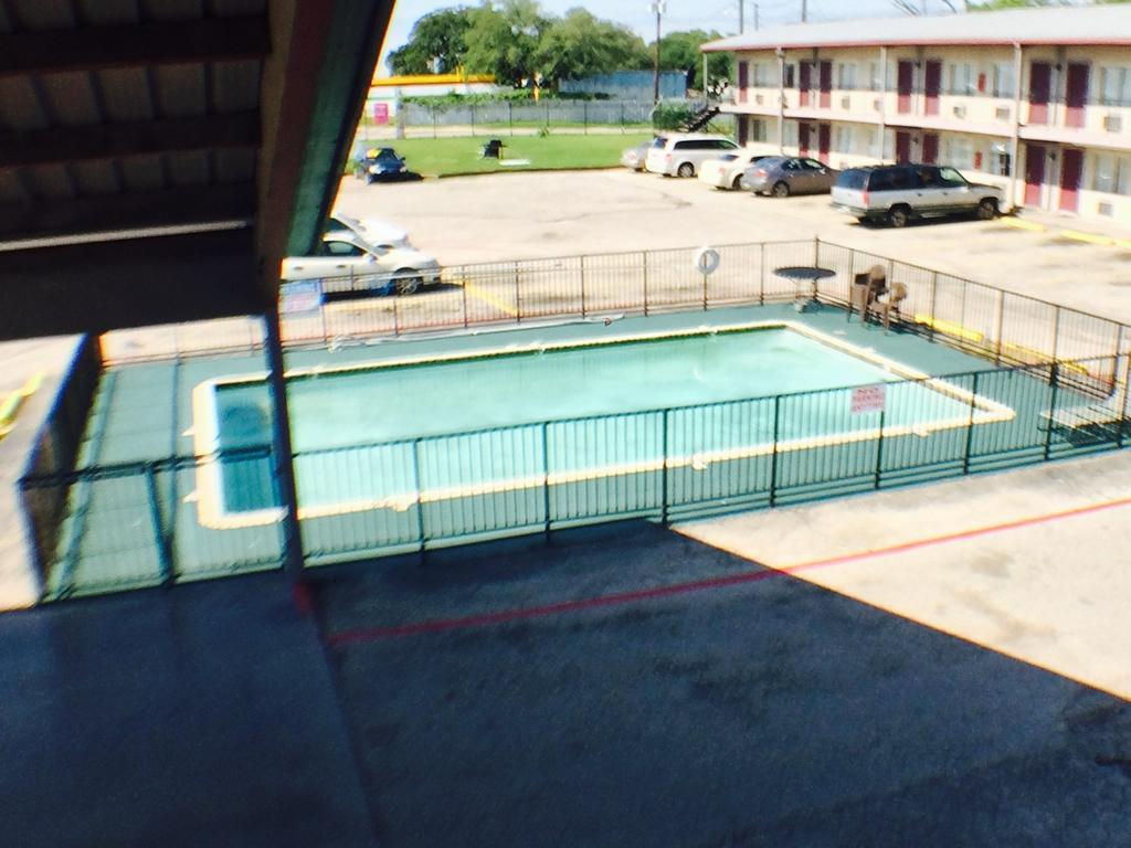 Austin Motor Inn Экстерьер фото